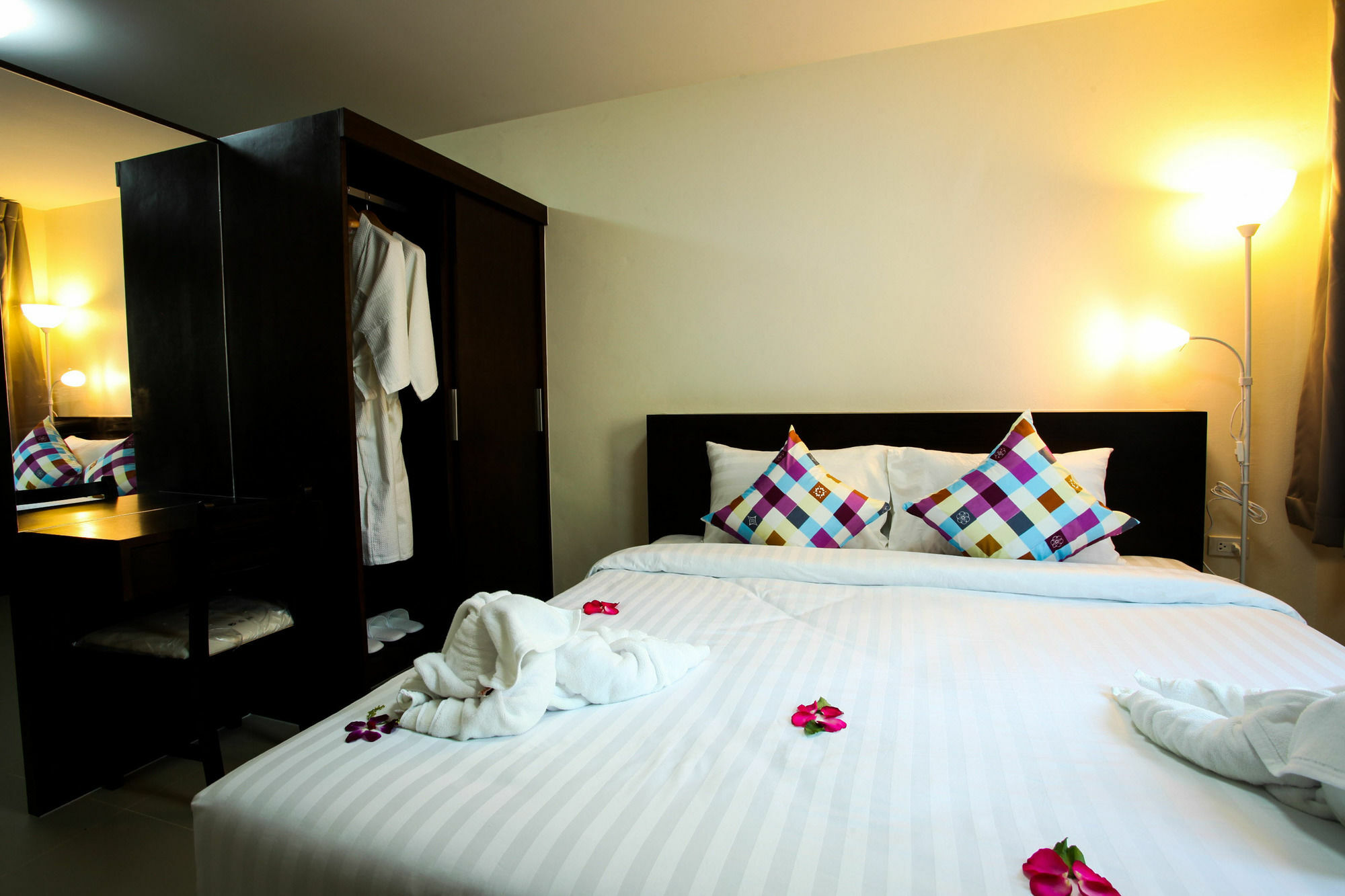 Patt Serviced Apartments Ban Nong Mai Daeng Exterior foto